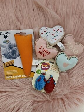 Brand New 7CT BUNDLE ASSORTED CATNIP CAT TOYS